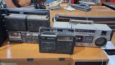 PORTABLE STEREOS