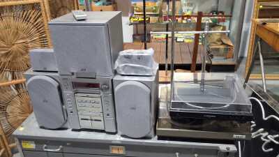 STEREO LOT