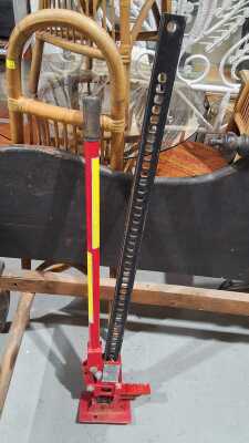 LIFTING JACK
