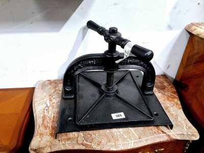 BOOK PRESS