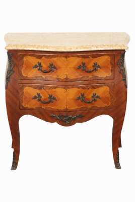 BOMBE COMMODE