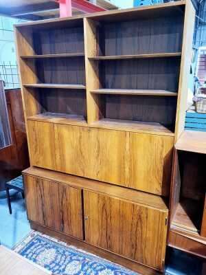 SIDEBOARD
