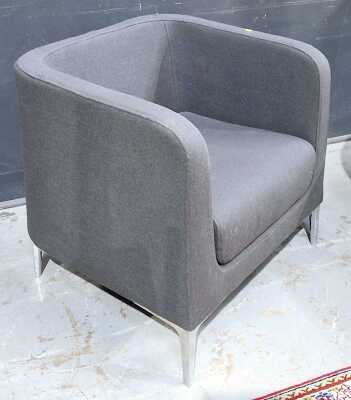 ARM CHAIR