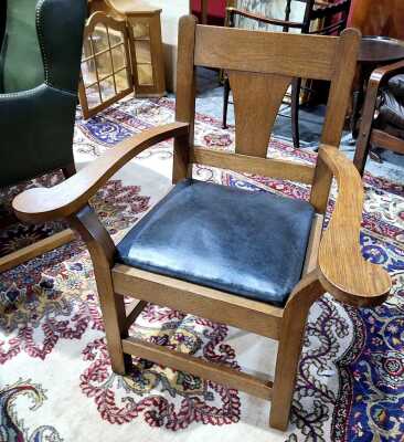 OAK CHAIR