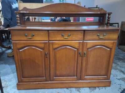 SIDEBOARD