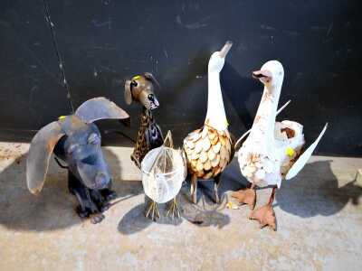 MENAGERIE OF ANIMALS