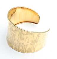 GOLD BANGLE