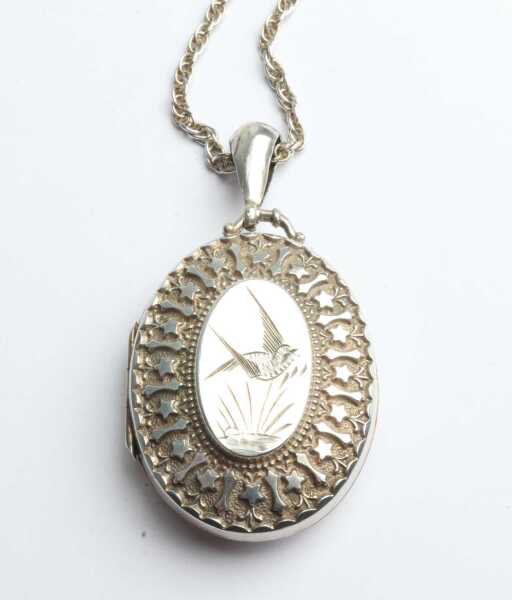 SILVER LOCKET