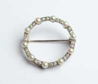 DIAMOND & PEARL BROOCH