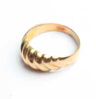 GOLD RING