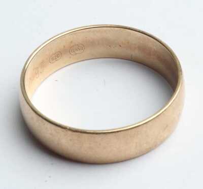 GOLD RING