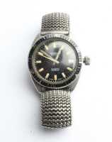 WRIST WATCH
