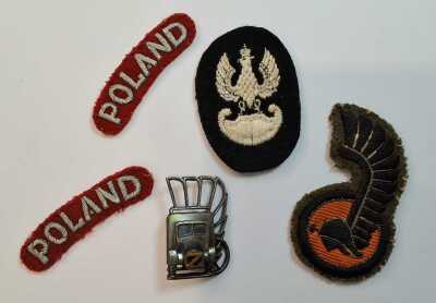 BADGES