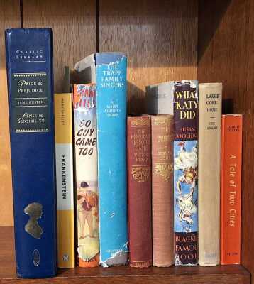 VINTAGE BOOKS