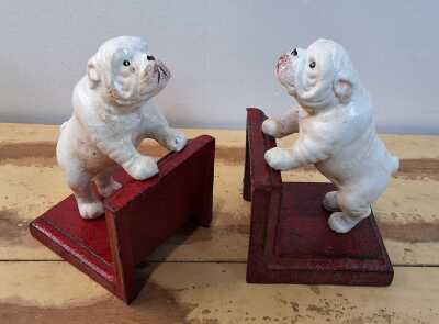 BOOK ENDS