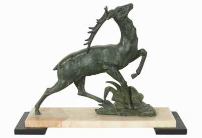MANTEL ORNAMENT