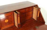 BUREAU - 4