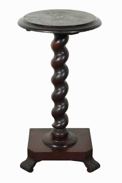 PEDESTAL STAND