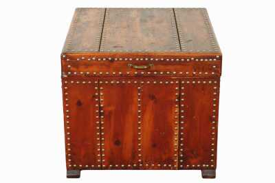 SMALL CHEST
