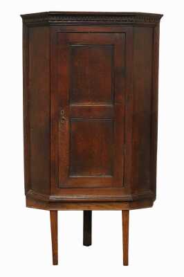 GEORGIAN CORNER CABINET