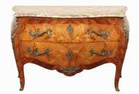 BOMBE COMMODE