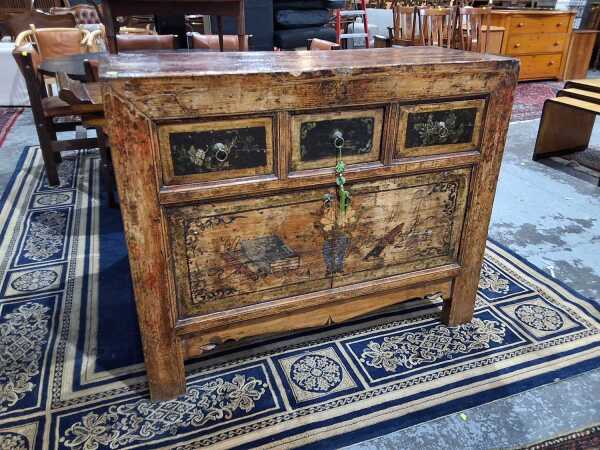 CHINOISERIE STORAGE CHEST