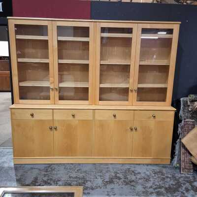 WALL UNIT