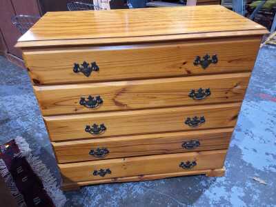 CHEST OF DRAWERS