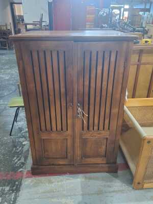 TELEVISION CABINET