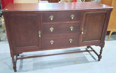 SIDEBOARD