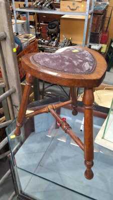 STOOL
