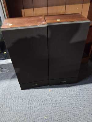 STEREO SPEAKERS