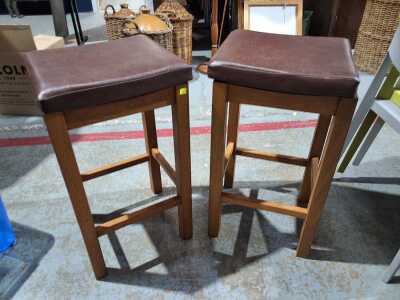 BAR STOOLS