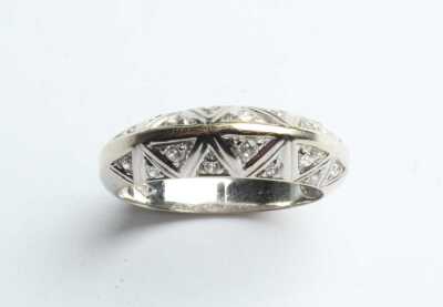 DIAMOND RING