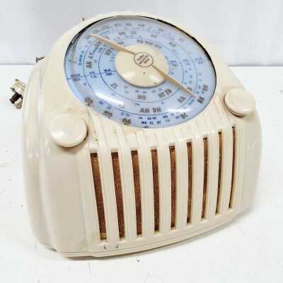 VINTAGE RADIO