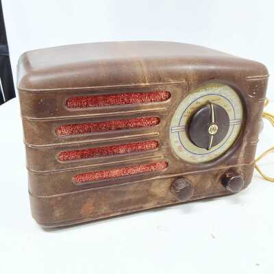 VINTAGE RADIO