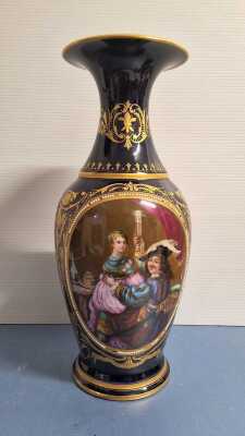 BALUSTER VASE