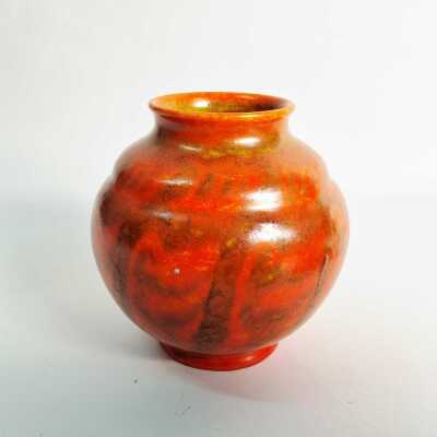 POTTERY VASE
