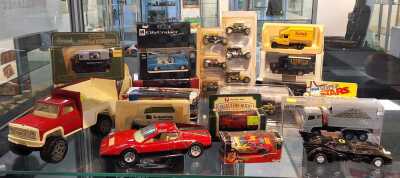 MODEL CARS