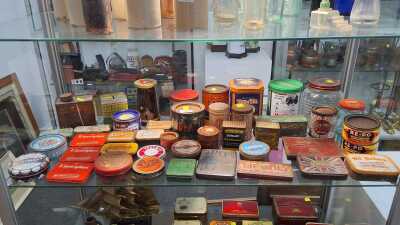 TINS