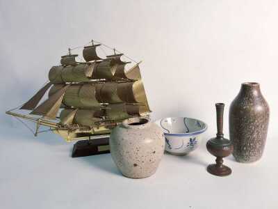DECORATIVE HOMEWARES