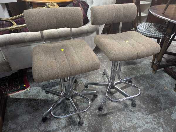 BAR STOOLS