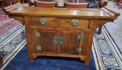 ALTAR TABLE