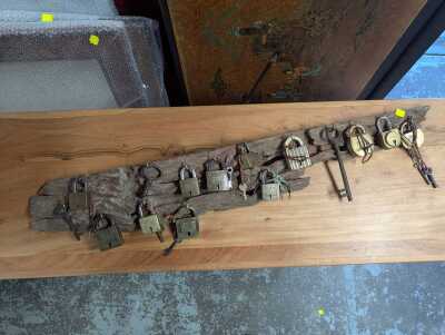KEY HOOKS