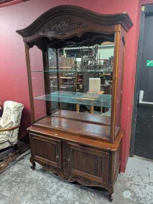 DISPLAY CABINET