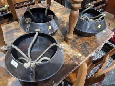 HANGING POTS
