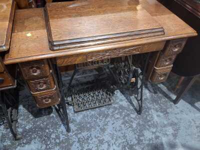 SEWING MACHINE