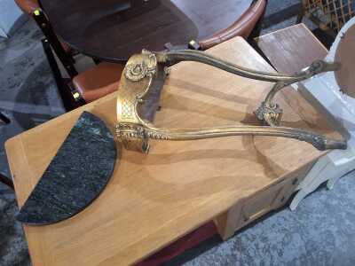 CONSOLE TABLE