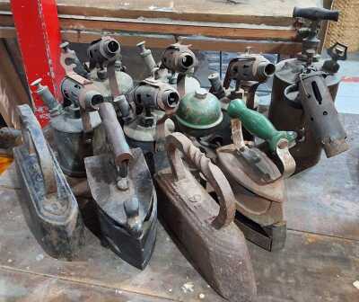 VINTAGE LOT