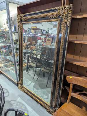 WALL MIRROR